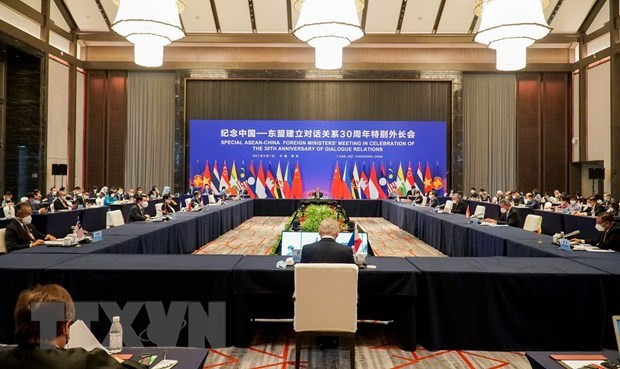 Vietnam attends Special ASEAN-China Foreign Ministers' Meeting